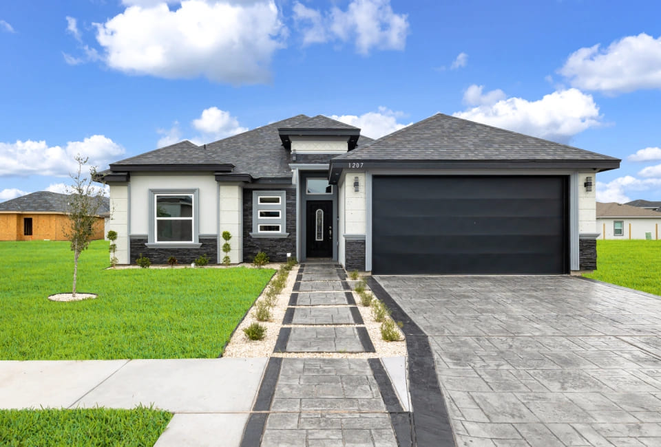 Custom Home by Villanueva in El Dorado Thousand Oaks